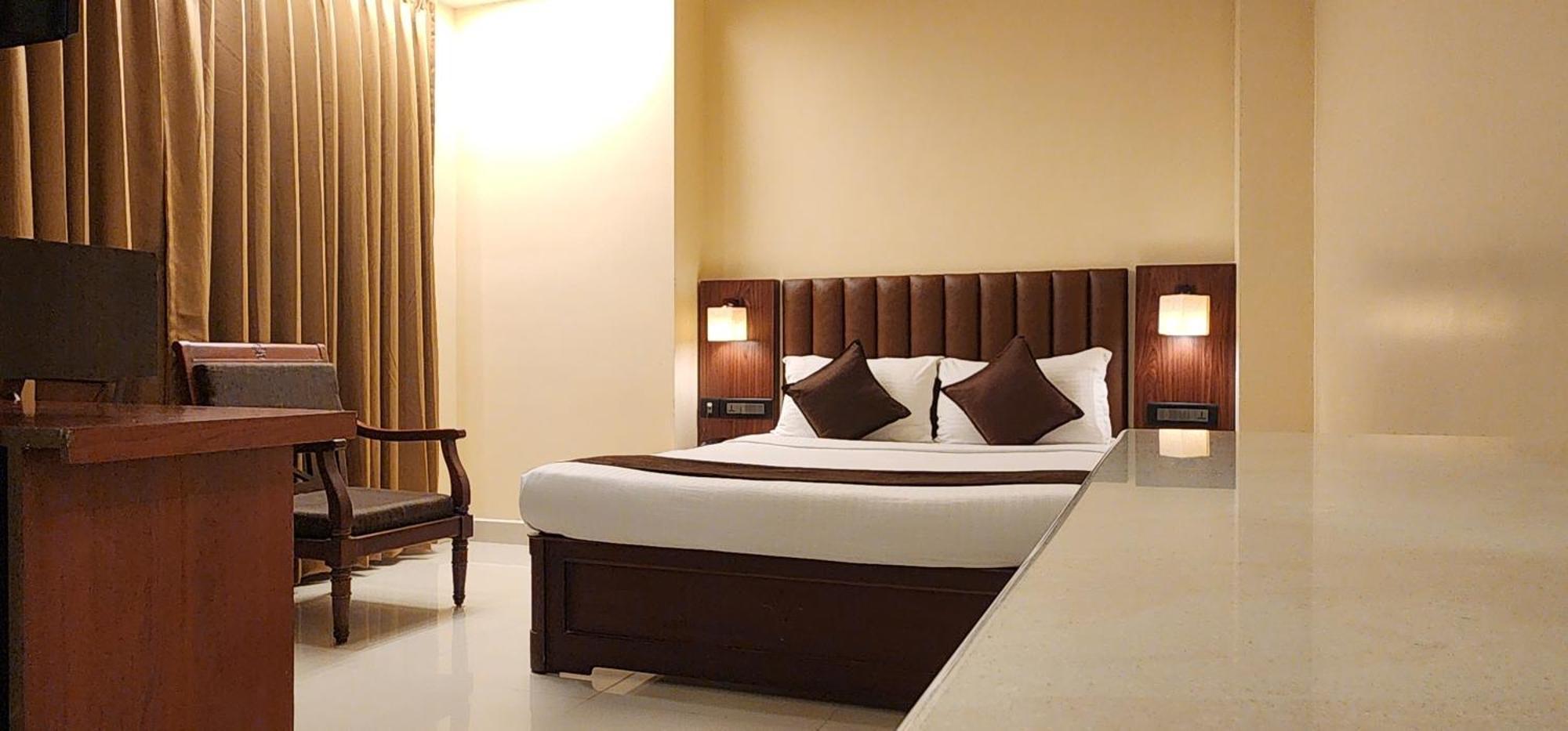 Hotel Arcadia Kottayam Exterior photo
