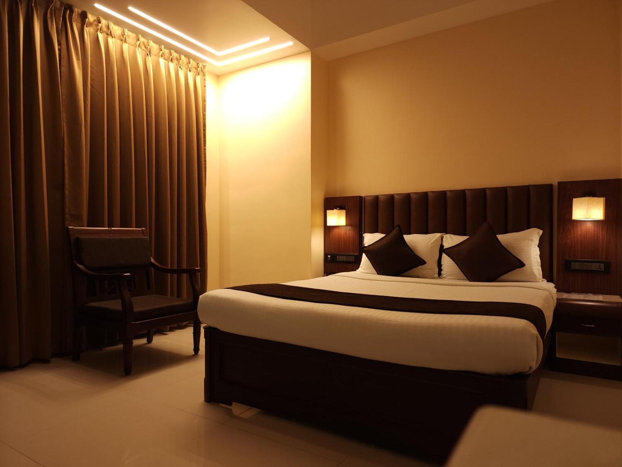 Hotel Arcadia Kottayam Exterior photo